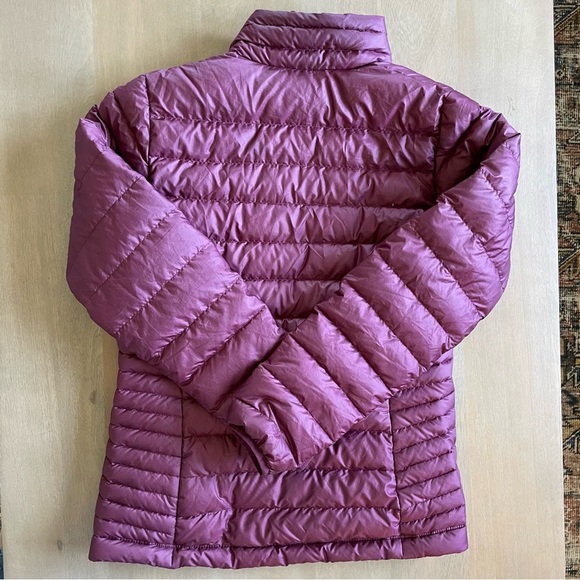 Patagonia Down Sweater Jacket - Picture 7 of 9